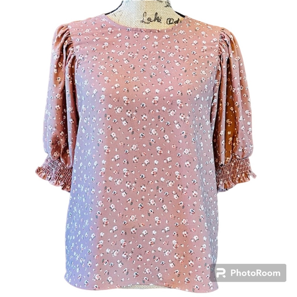 Pleione by Nordstrom Rack Small Dusty Pink Floral Top with Puffed Sleeves